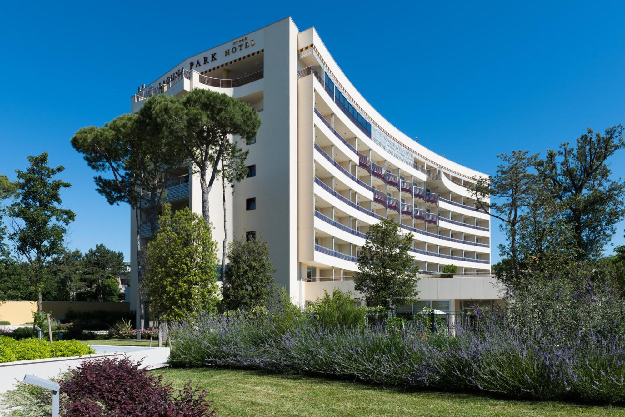 Laguna Park Hotel 4Superior Bibione Exterior photo